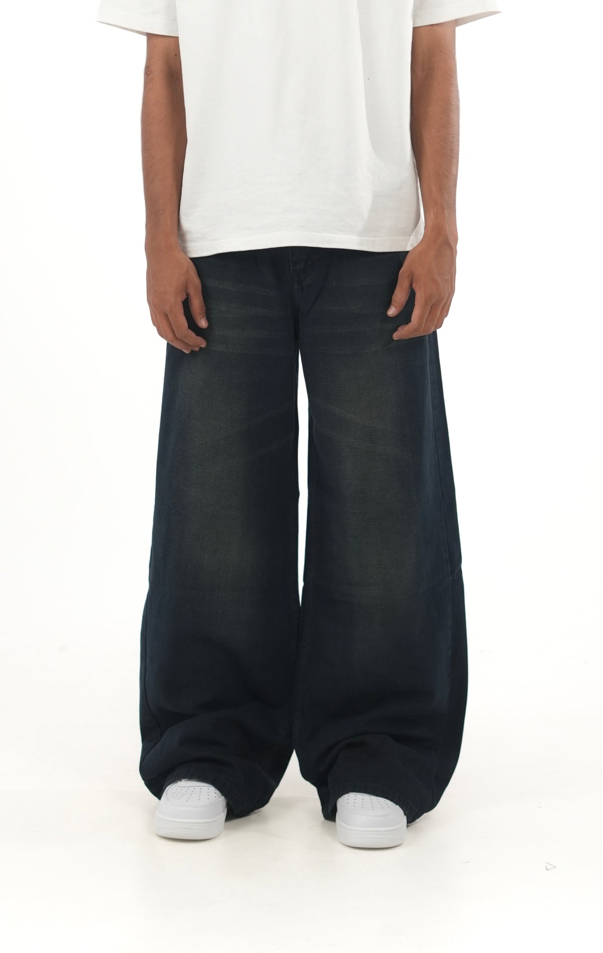 Noir Wide Fit Denim